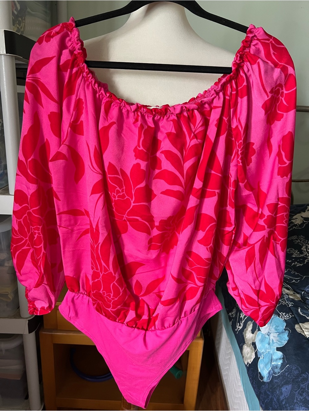 Entro Women’s Large Tropical Hot Pink Long Sleeve Floral Off-Shoulder Bodysuit
